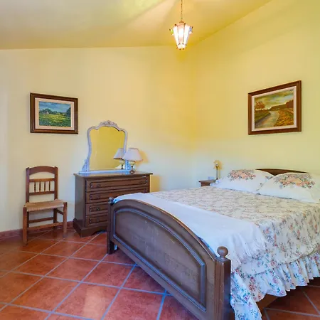 Guest house Cubo's La Cimada 5 Pax Bed&breakfast